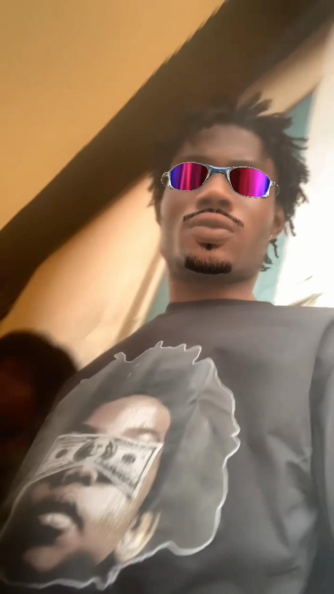 @YOUNG23