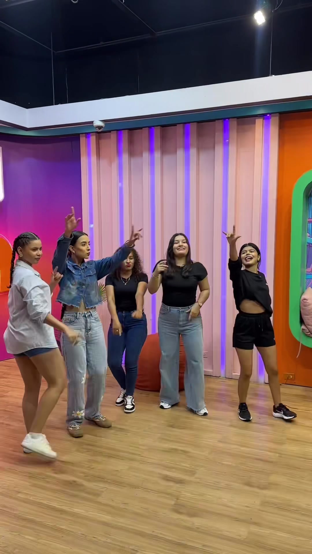 @TN8