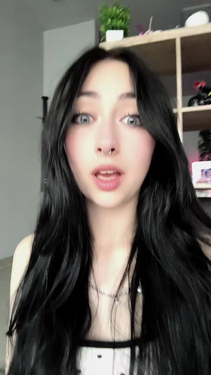 @Juli 🦇