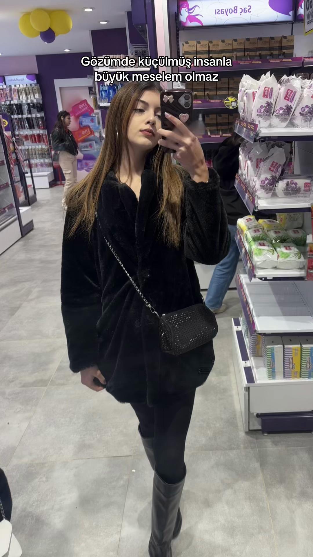 @eeminellyya_