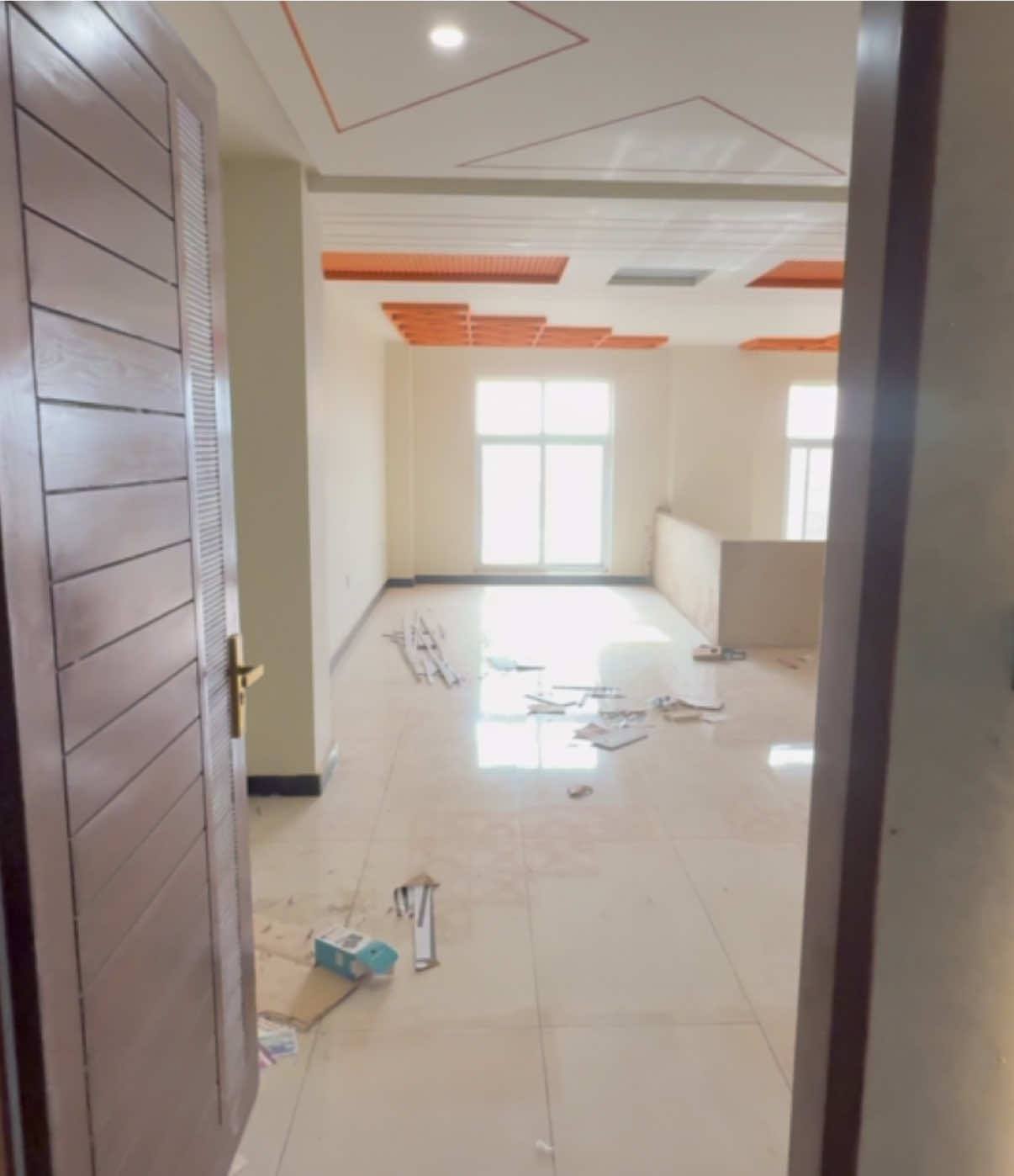 @Real Estate & Construction W..