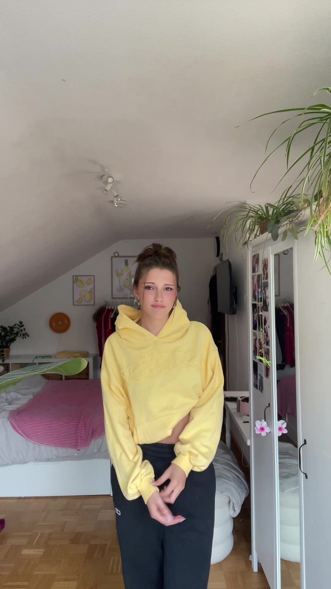 @mariella