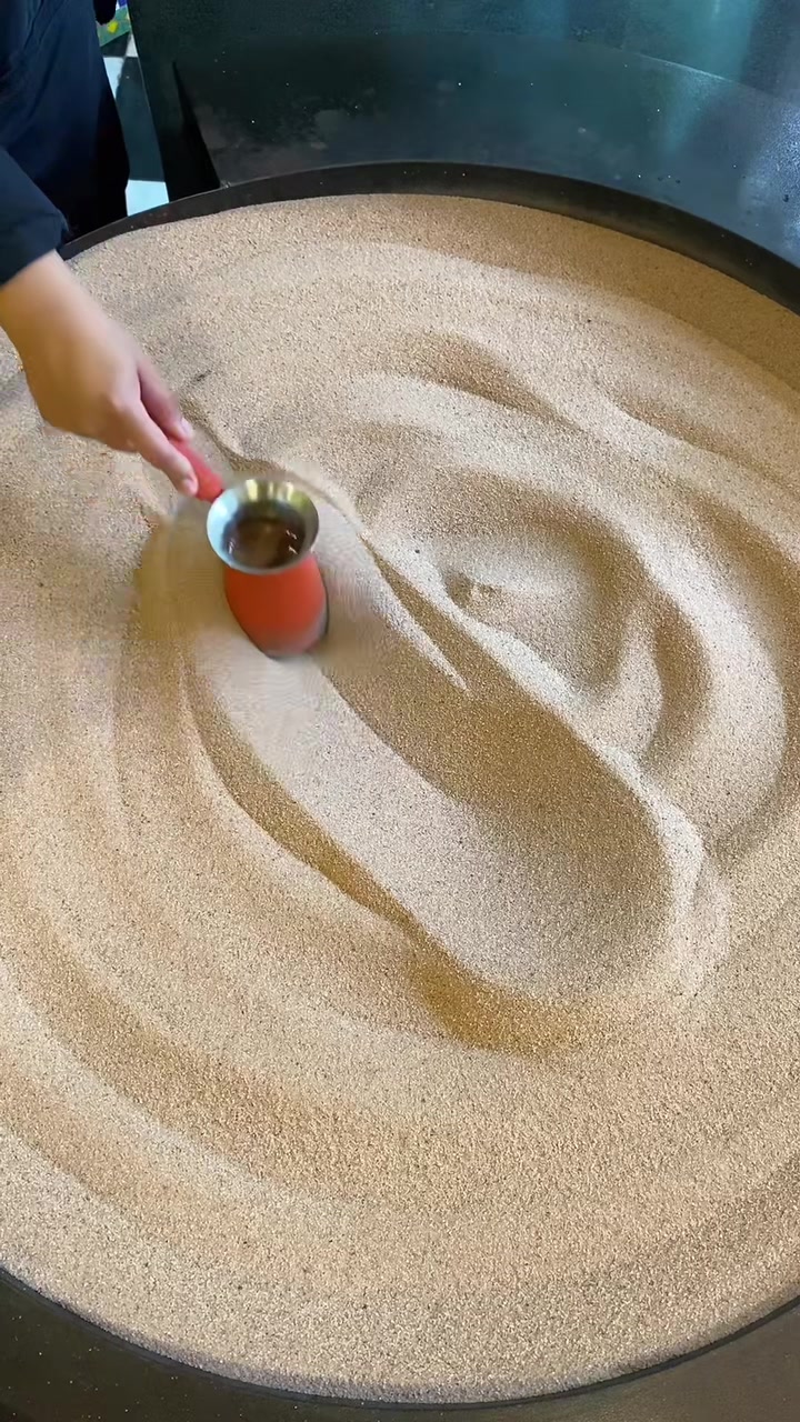 @azgarclaudia
