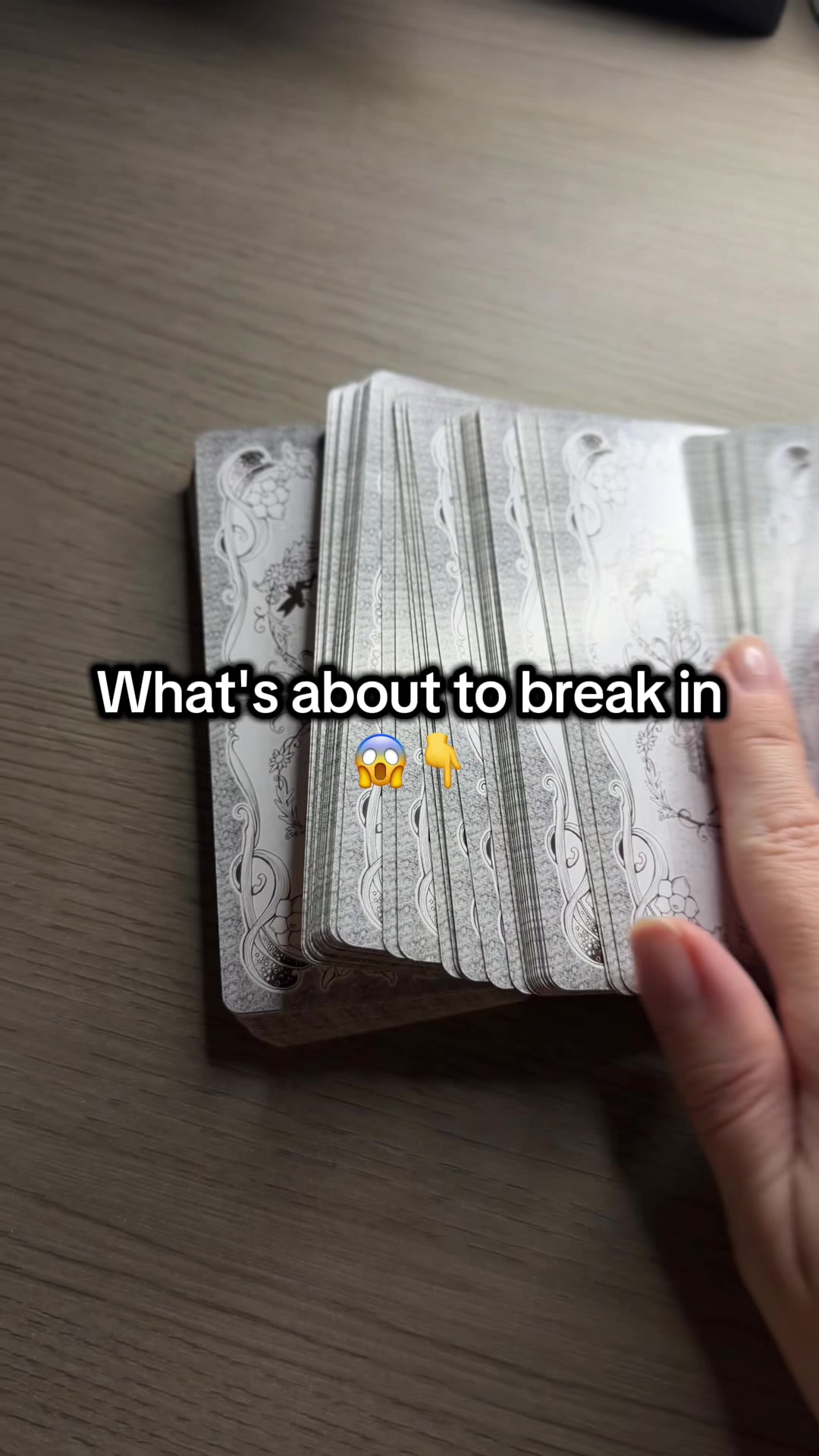 @Tarot Reader