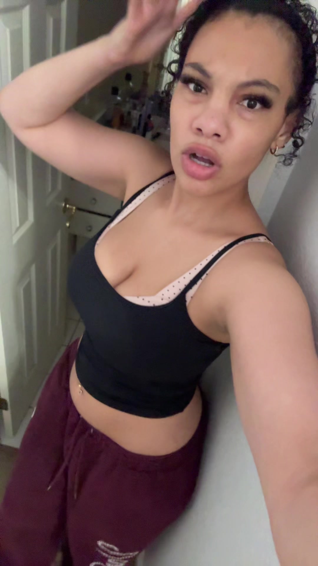 @𝒟𝑜𝓃𝓎𝒶💋