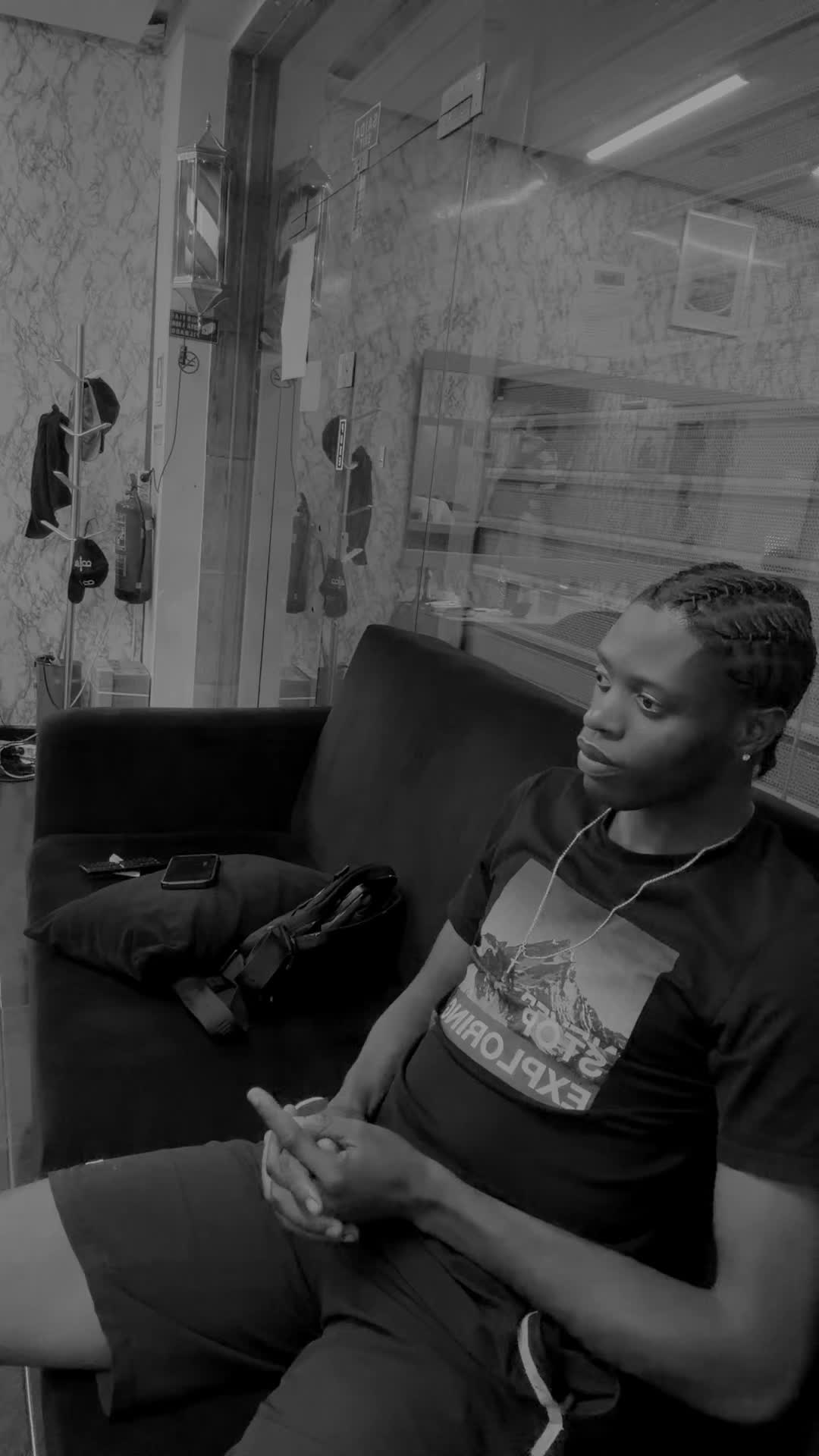 @Youngjeezy __fades Saquis 🇬🇼