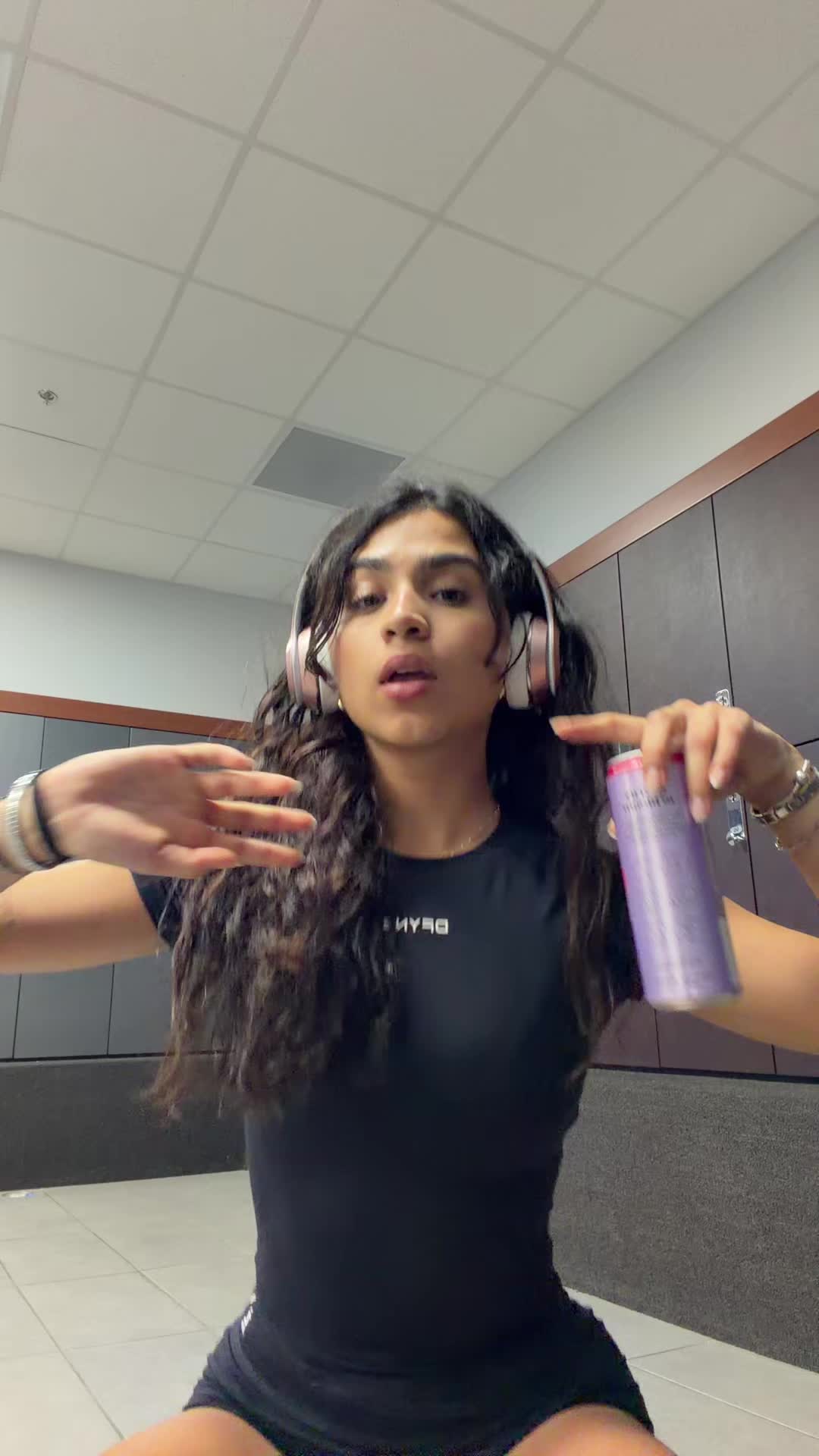 @Jenny🥀