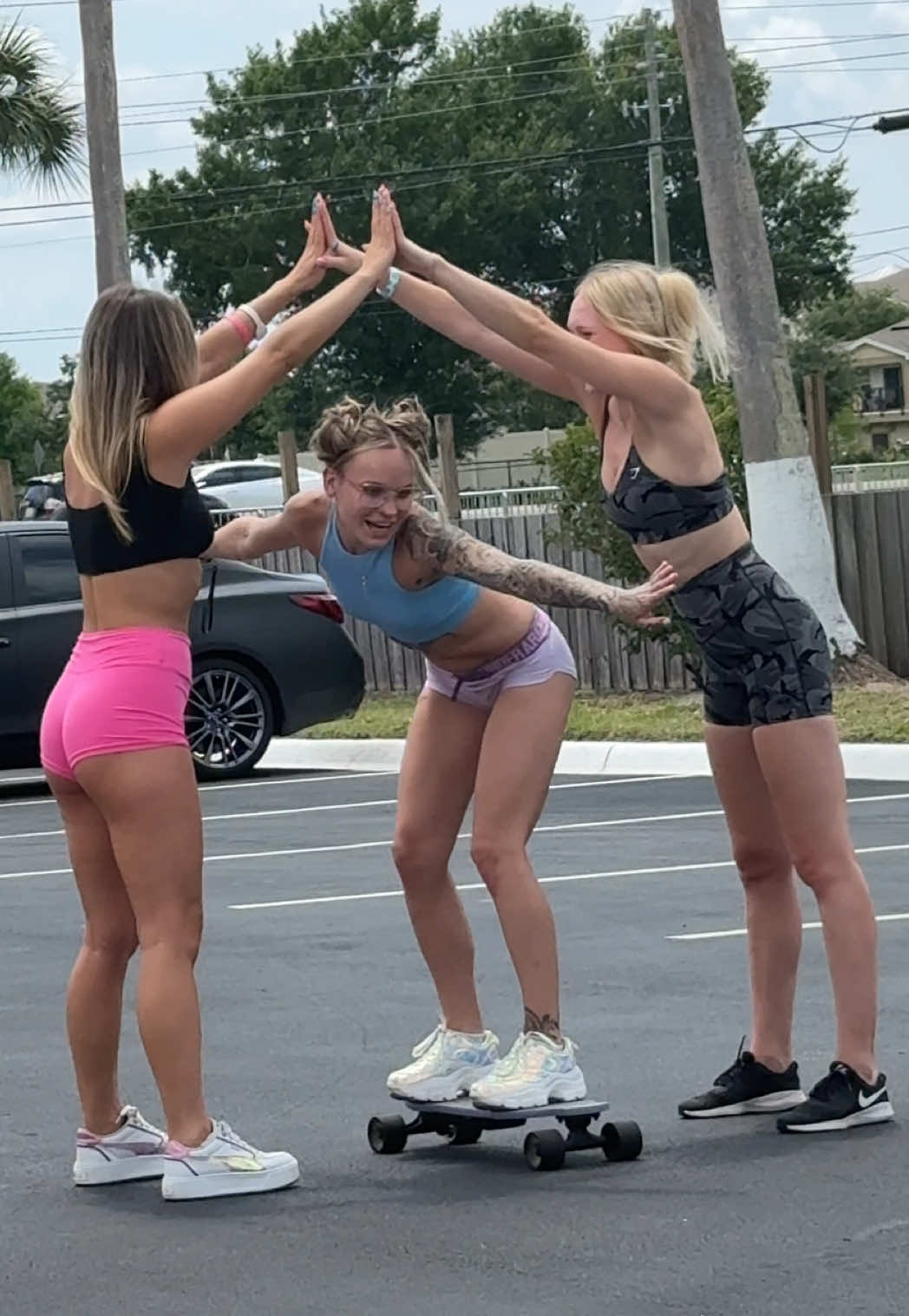 @LeniFetisch_US