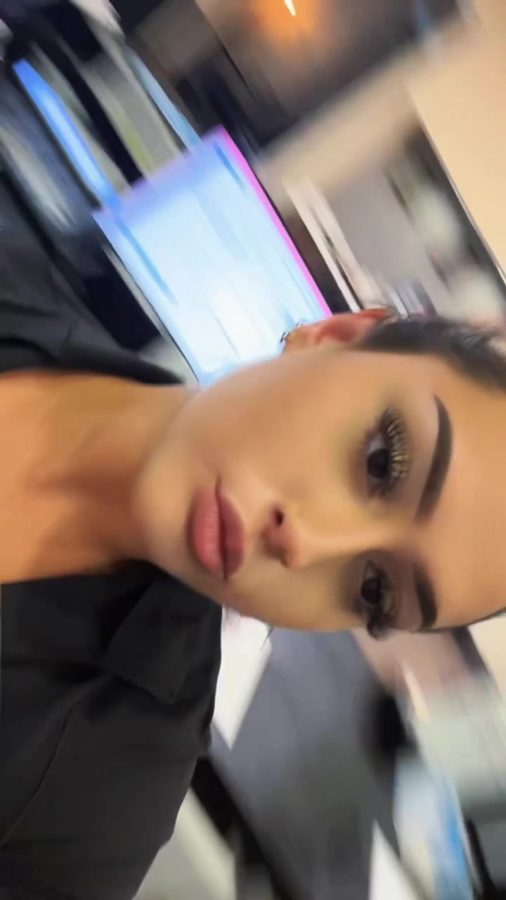 @K.
