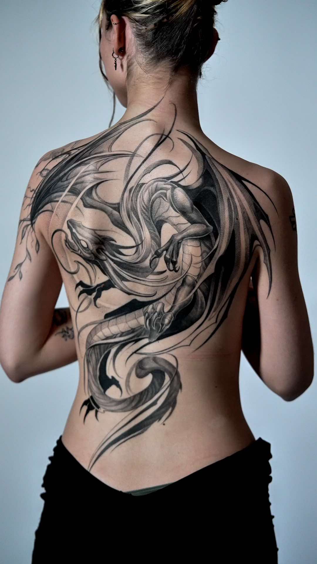 @Brennnessel Tattoo Berlin