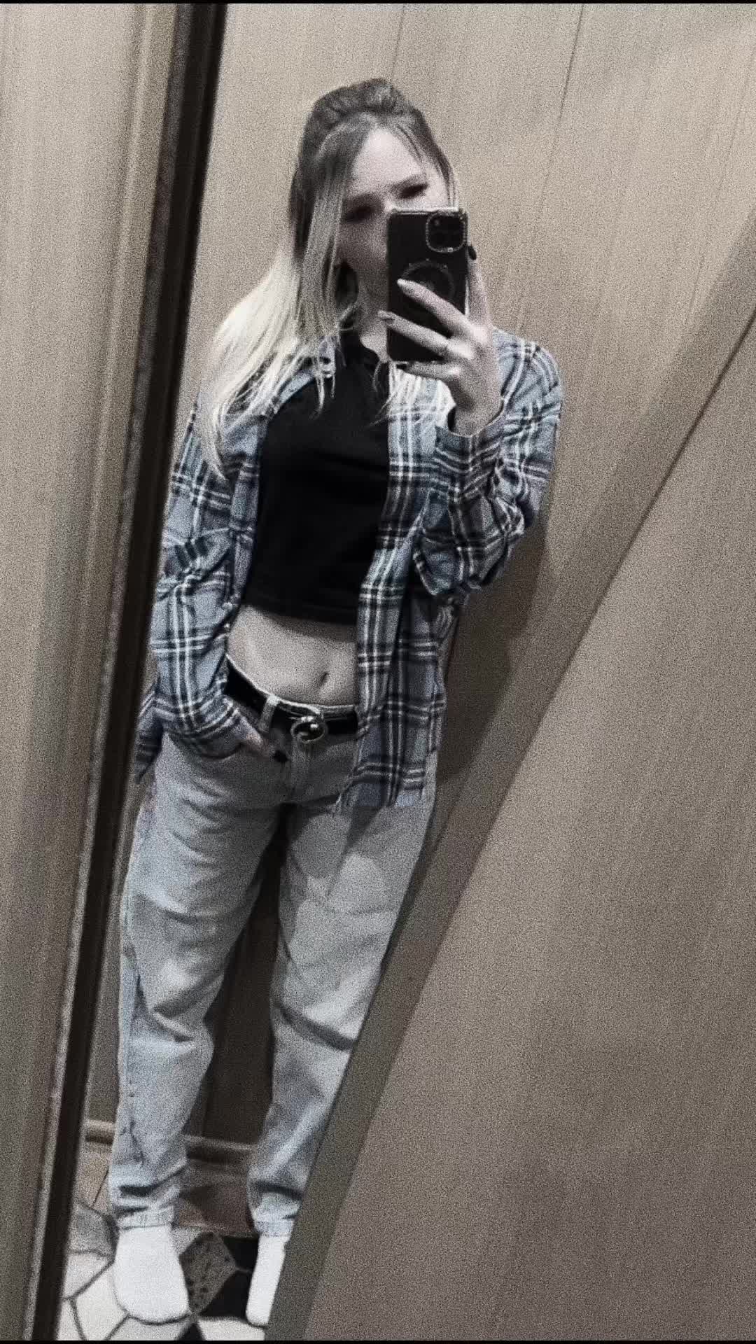 @𝓜𝓪𝓻𝓲𝓪 🦋