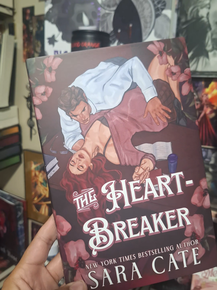 @coralbookreads