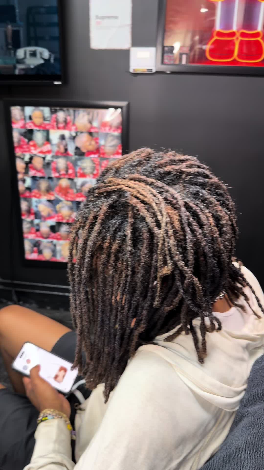 @Master Loctician & Barber 💈