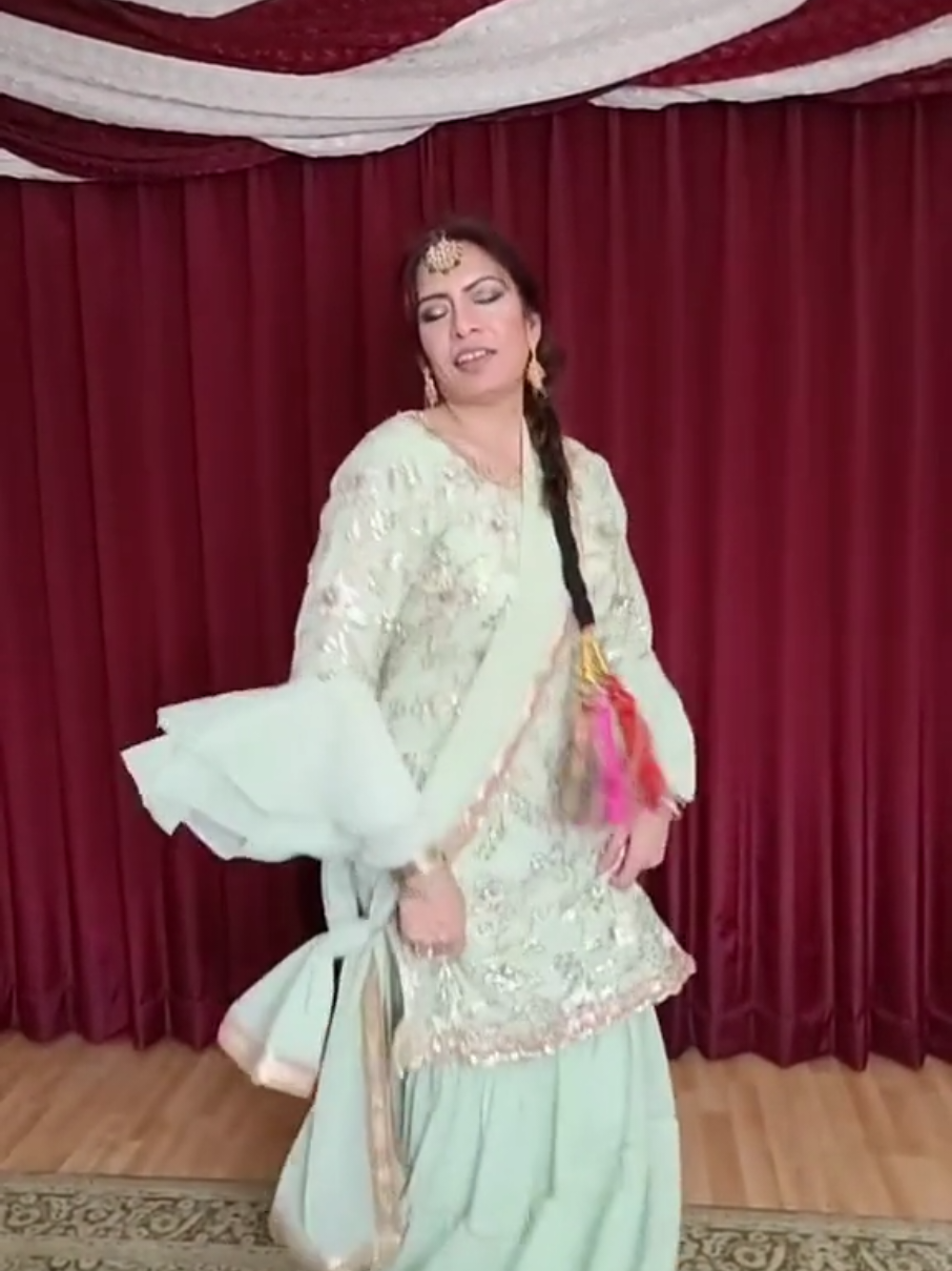 @Saaakshi