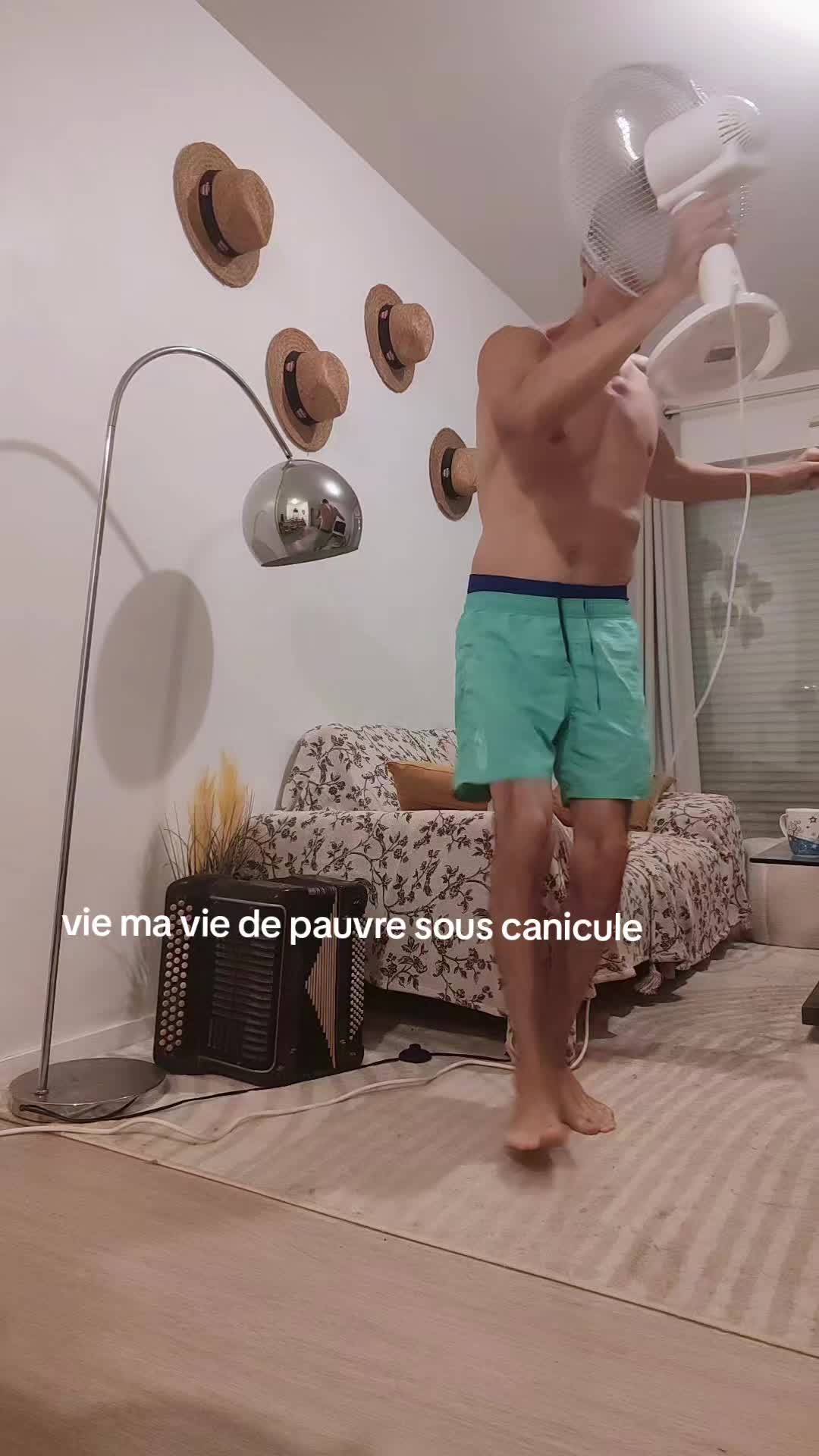 @Manolo