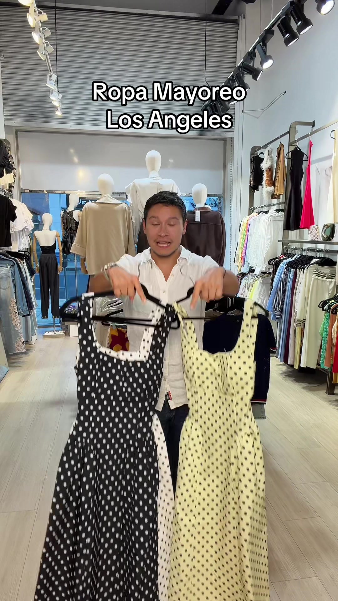 @itoofashion