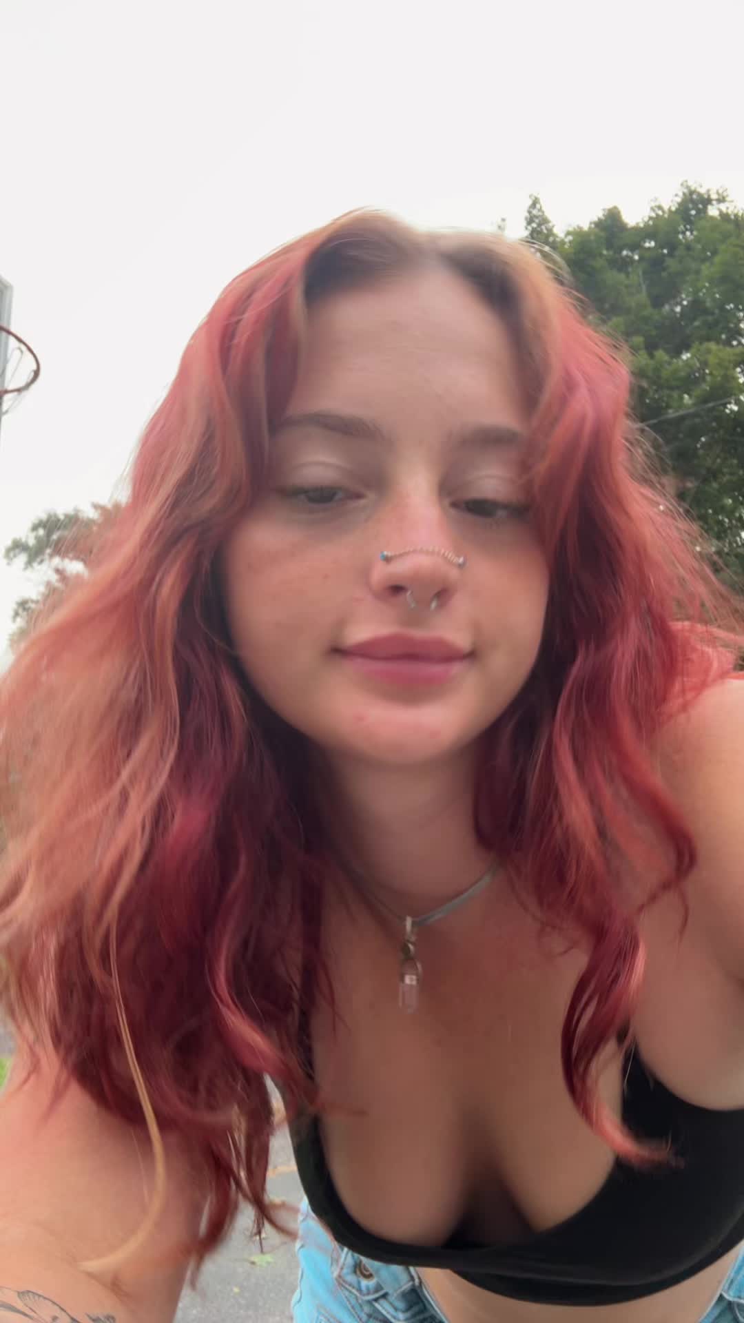 @Sky🌶️