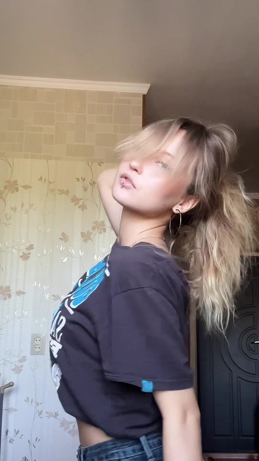 @аришкамилка🤍