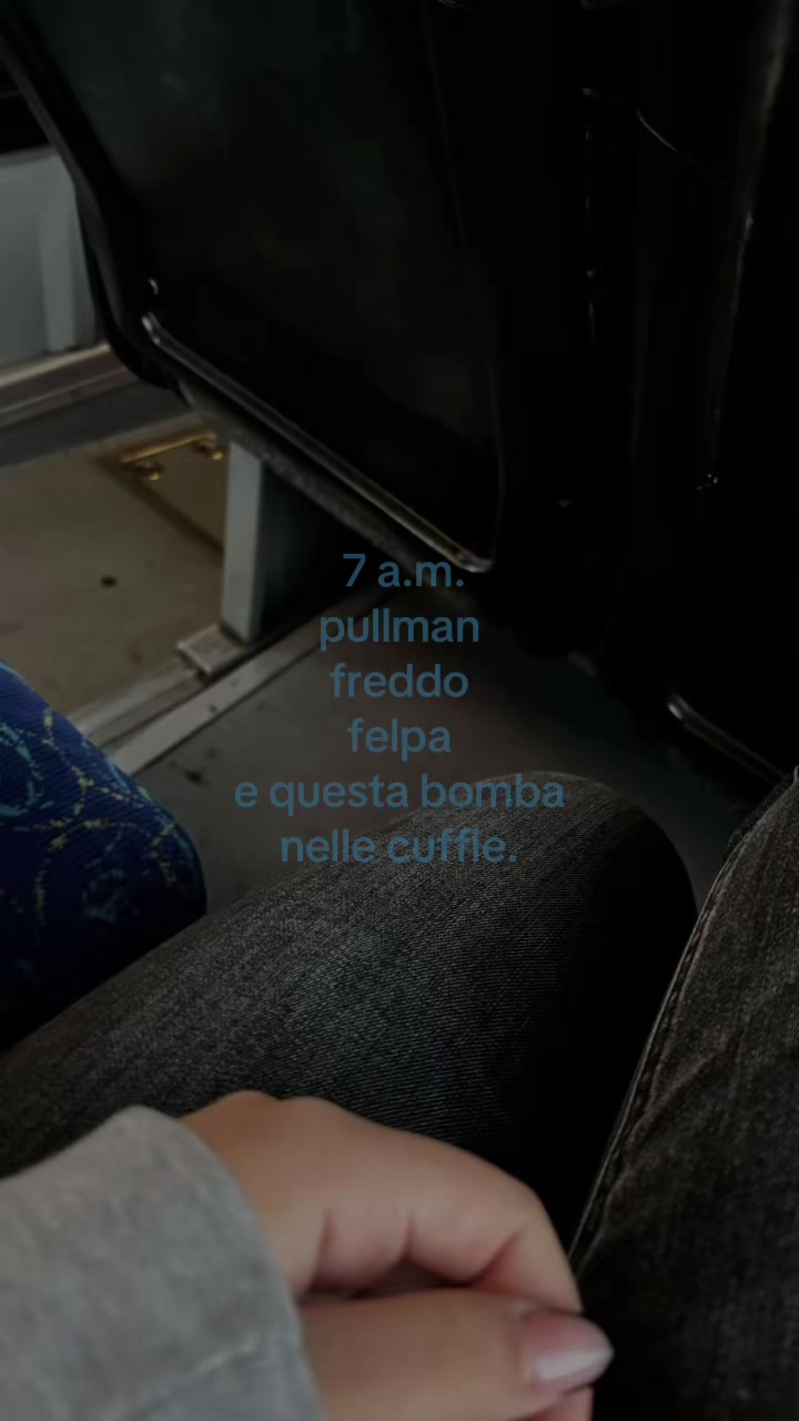 @𝟐𝟐