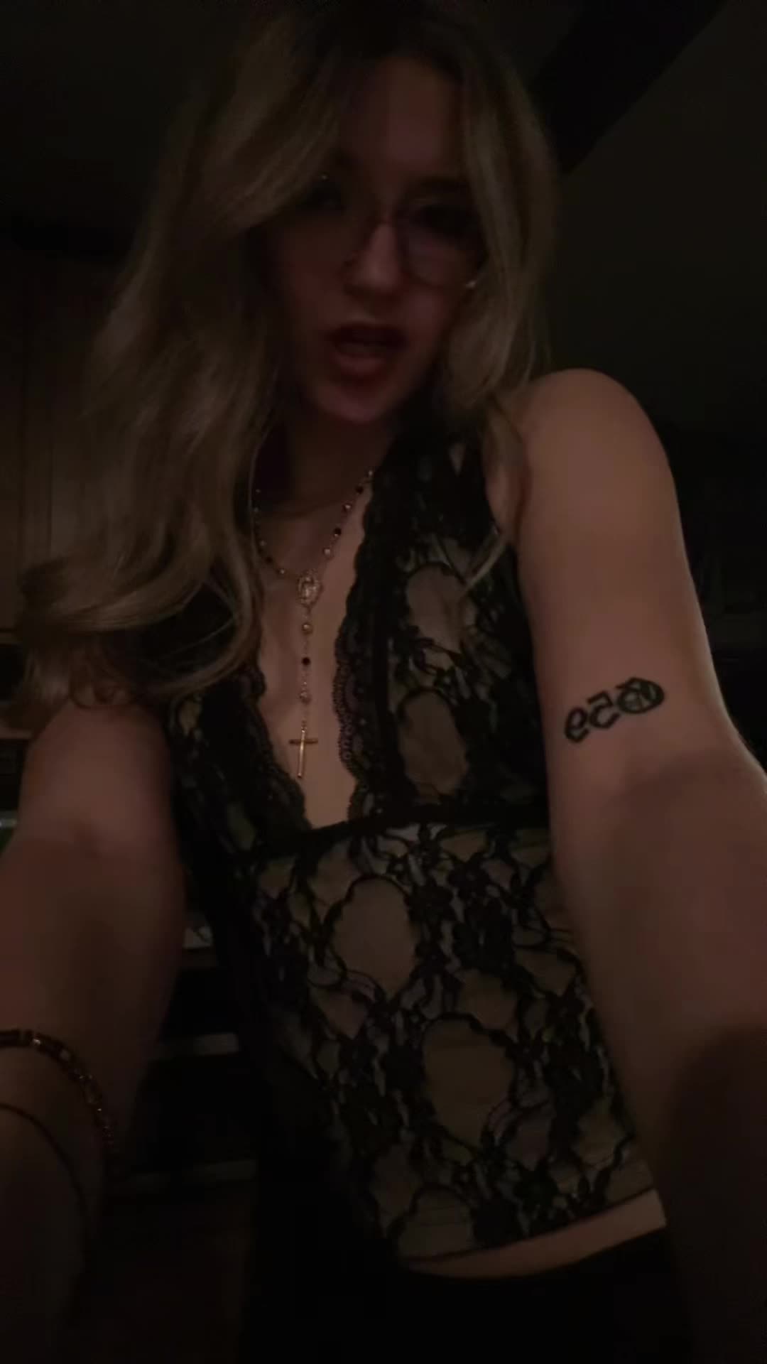 @Hannah🖤✨