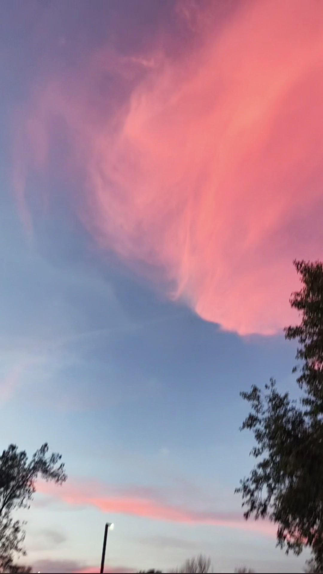 @E҉