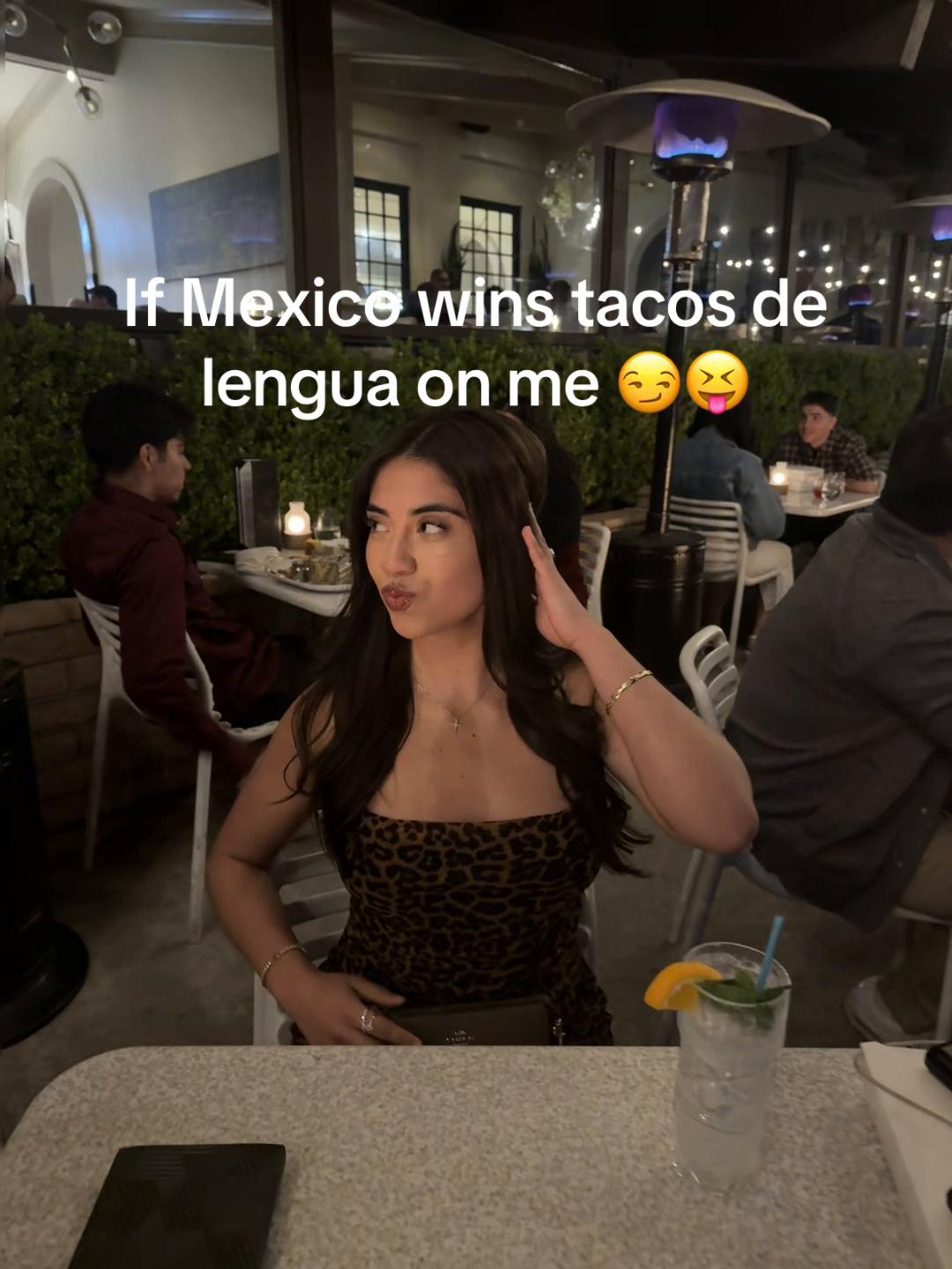 @👾