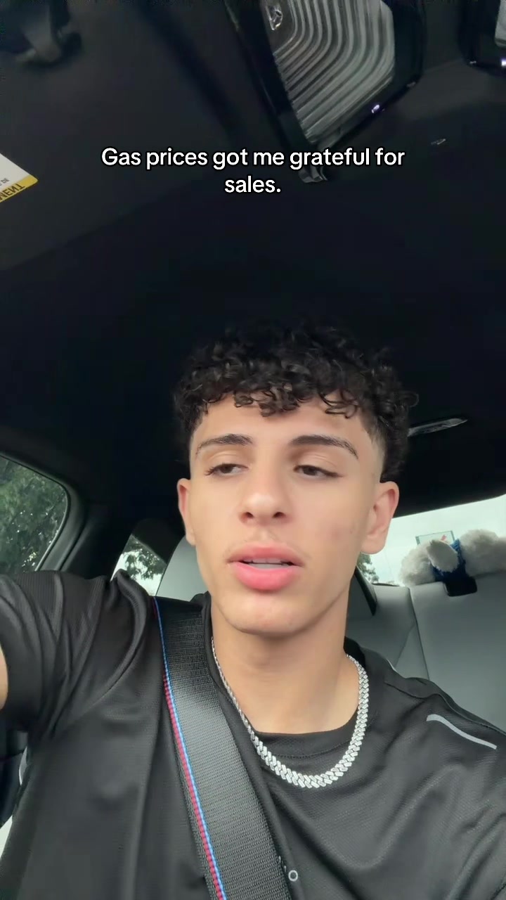 @أنس