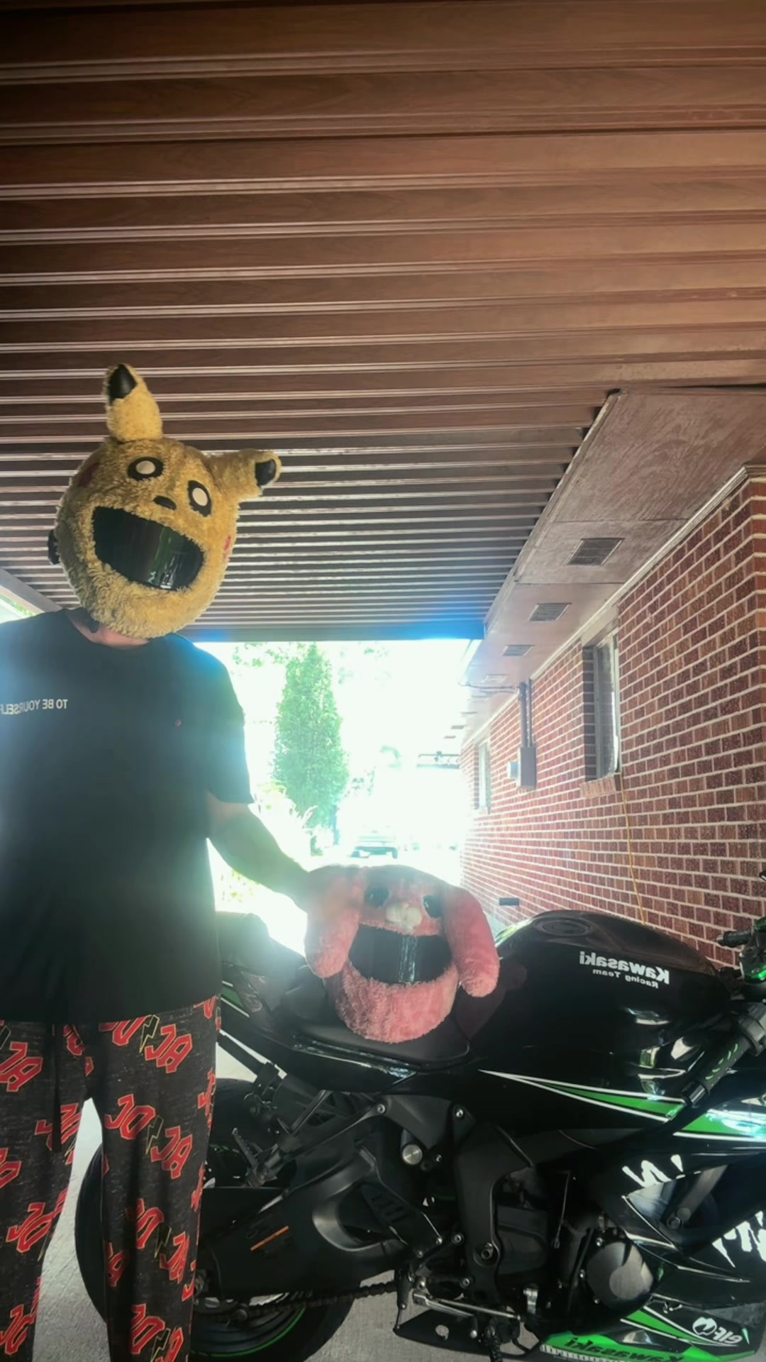 @👑 Pikachu ⚡️