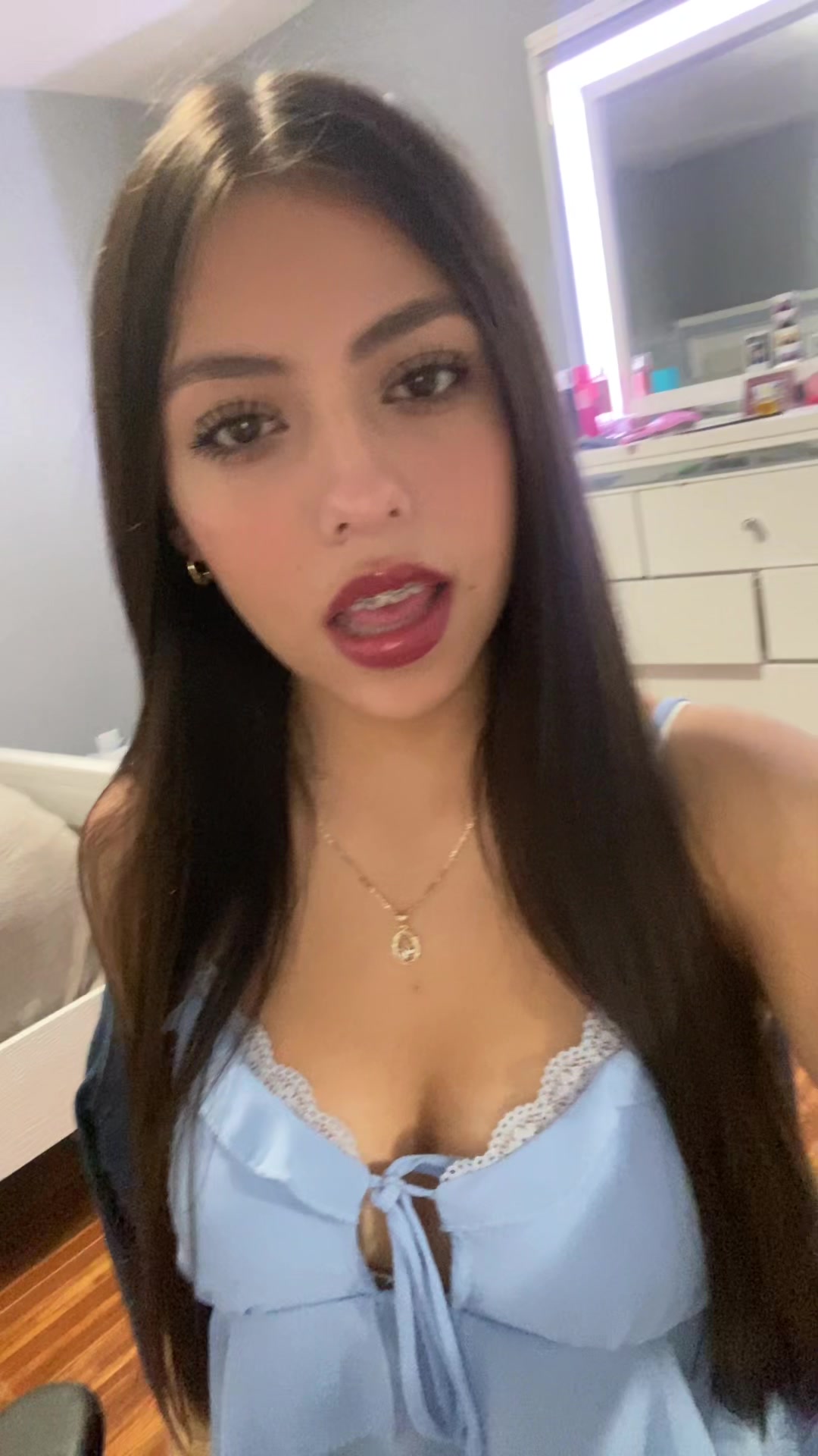 @Esmeralda