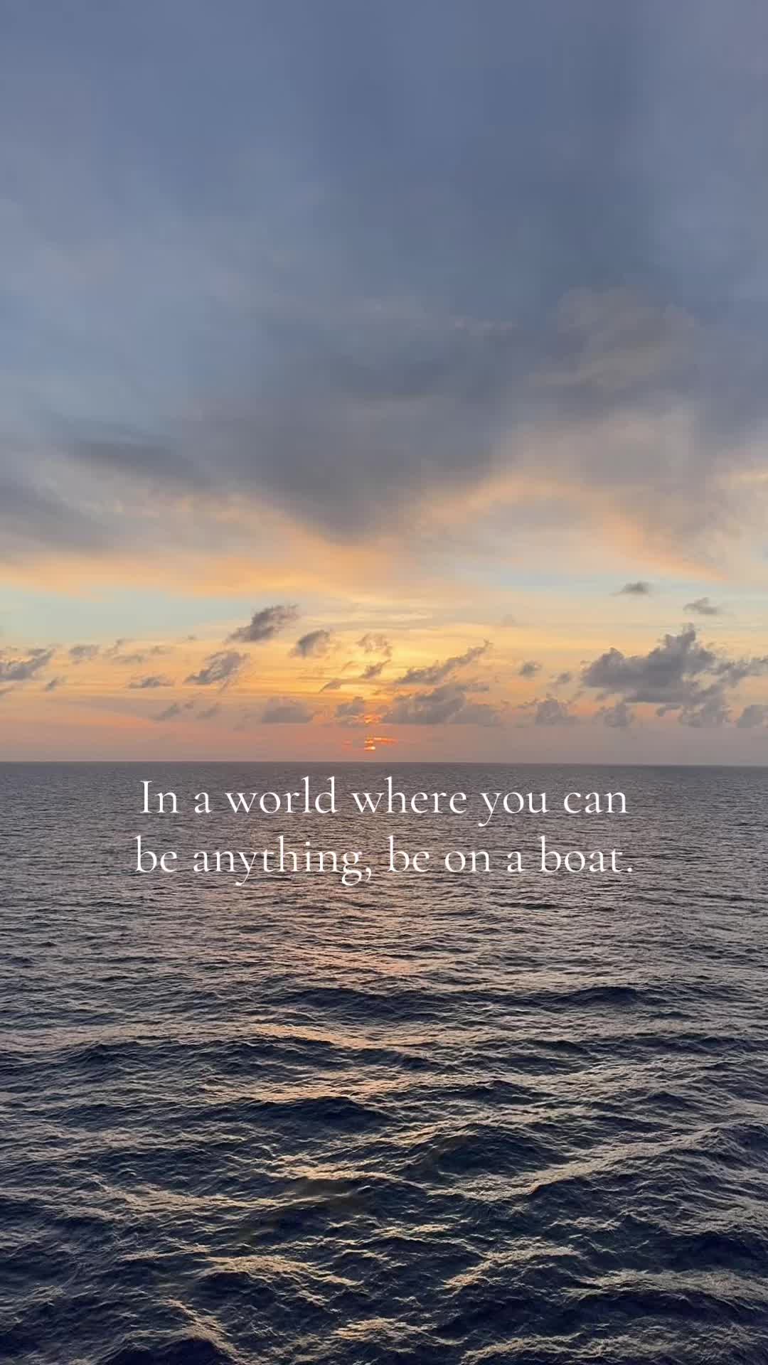 @⚓️💕HotMessOnABoat💕⚓️