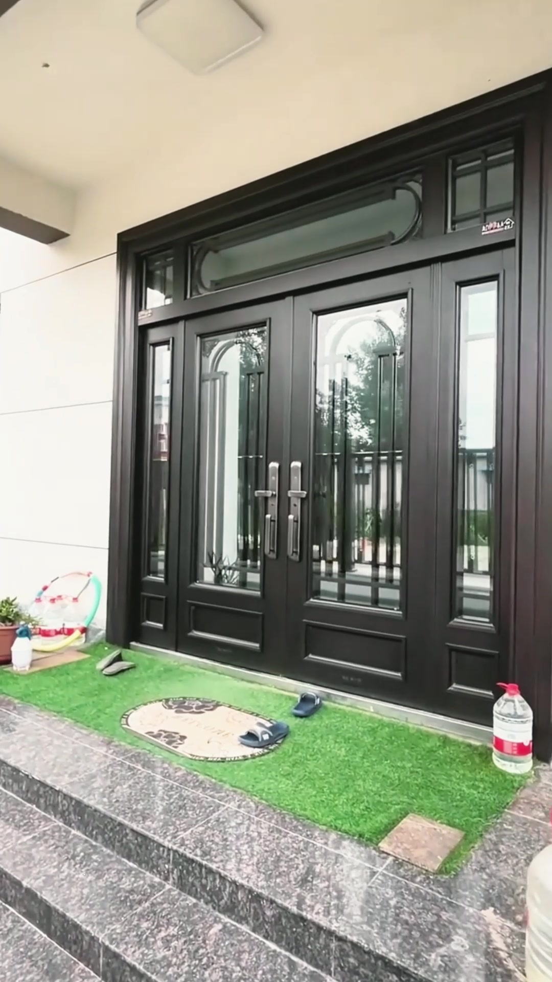 @KEST DOOR