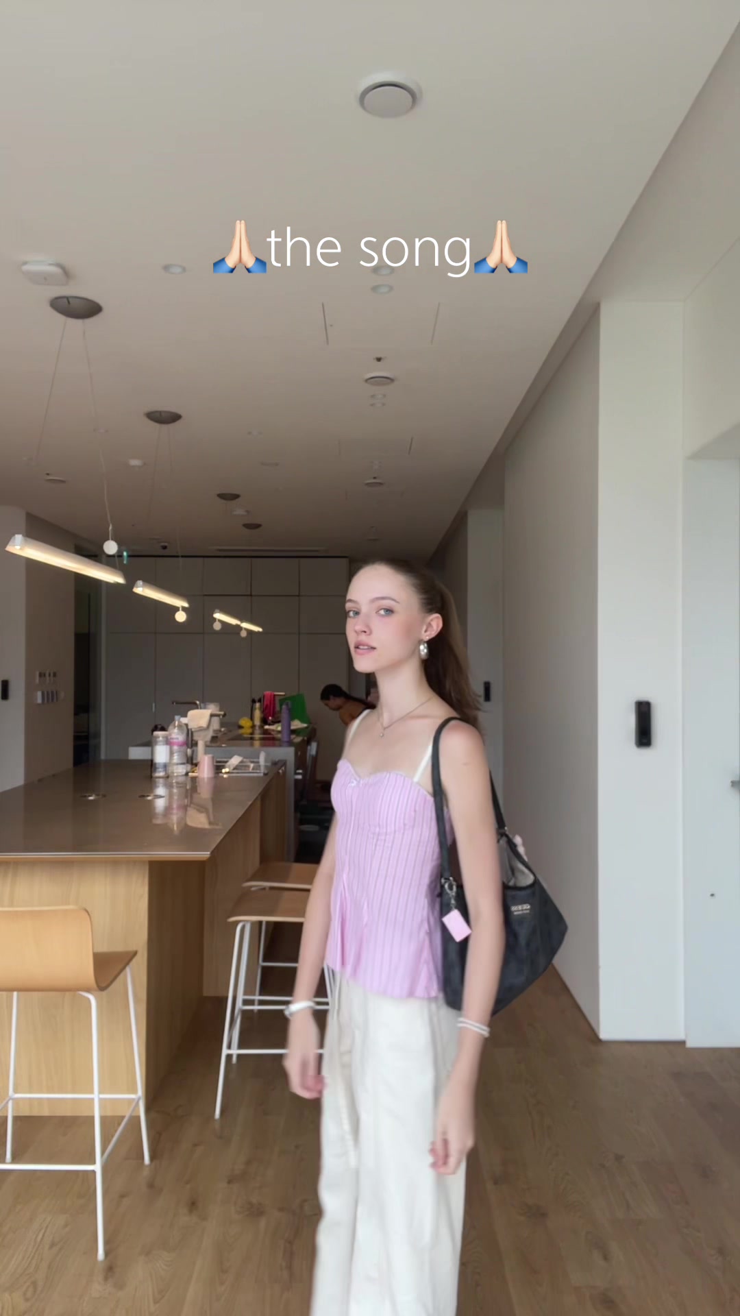 @ℳ𝒶𝓇𝒾𝒶_ℬ𝓊𝓏𝓏