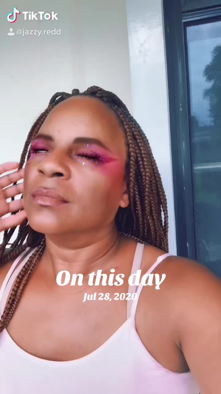 @JAZZY REDD🖤💛🖤💛