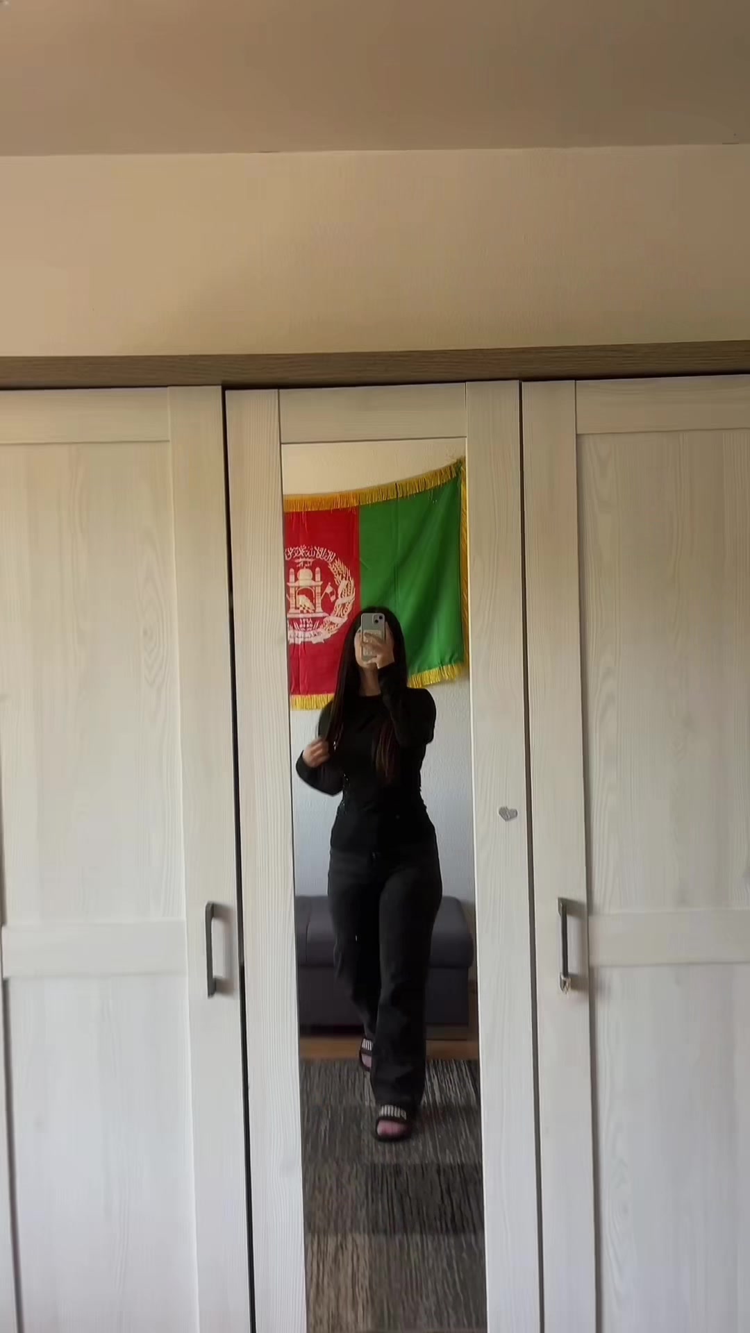 @AᖴGᕼᗩᑎ Sᗩᖇᗩᕼ ❤️🇦🇫
