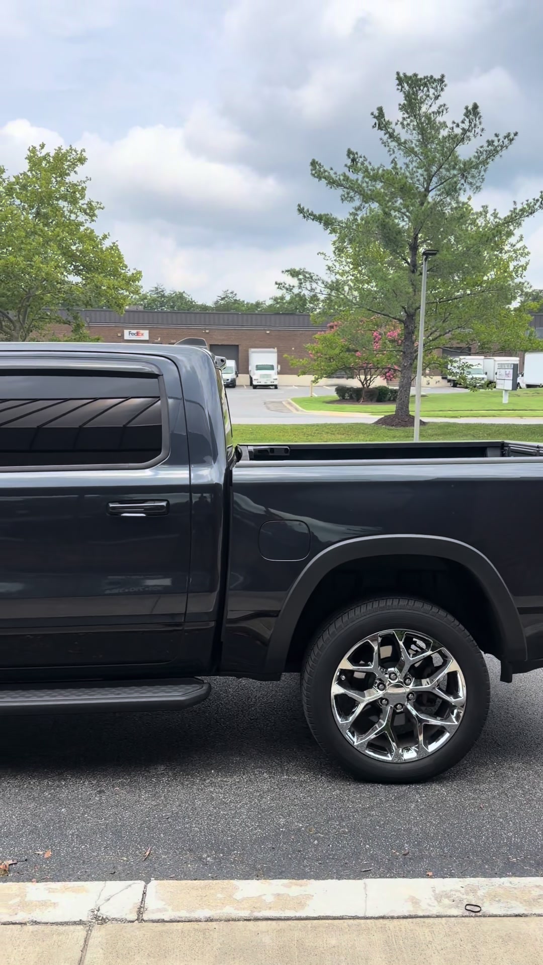 @Shadedarker_windowtinting