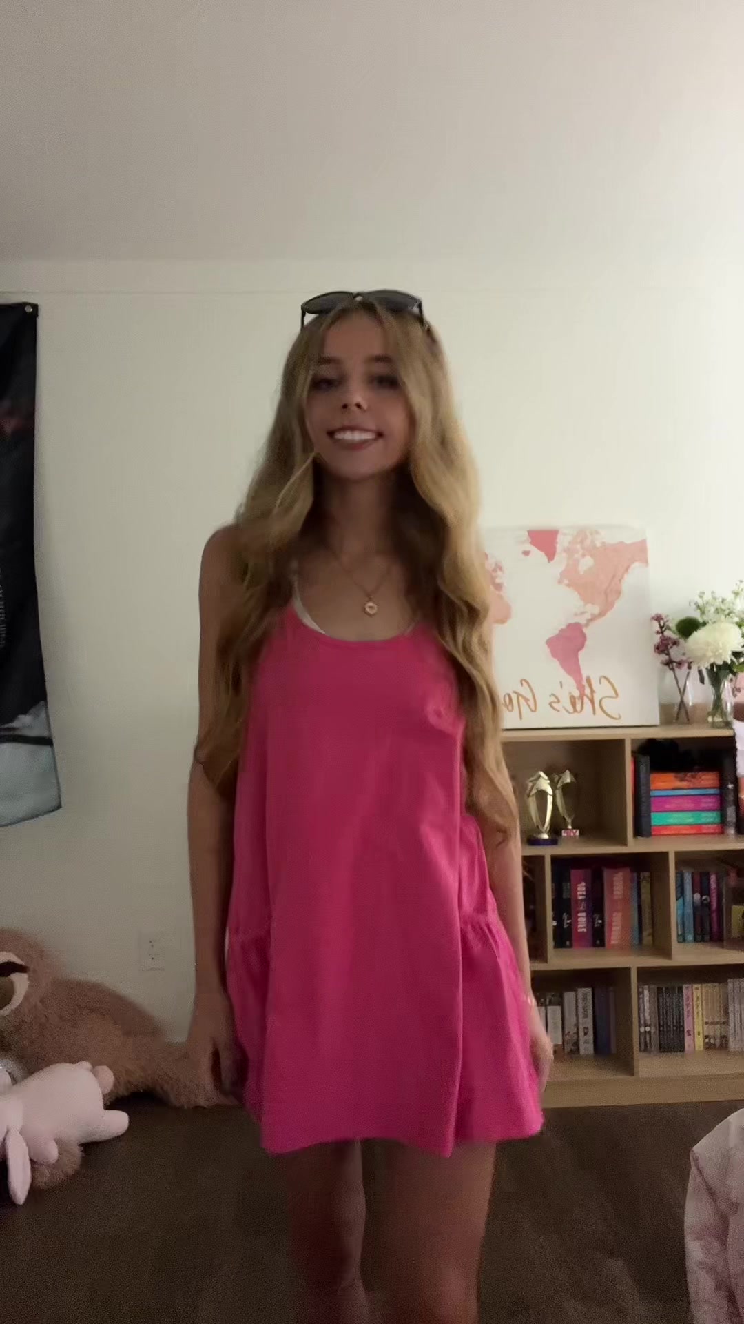@ellyscottR