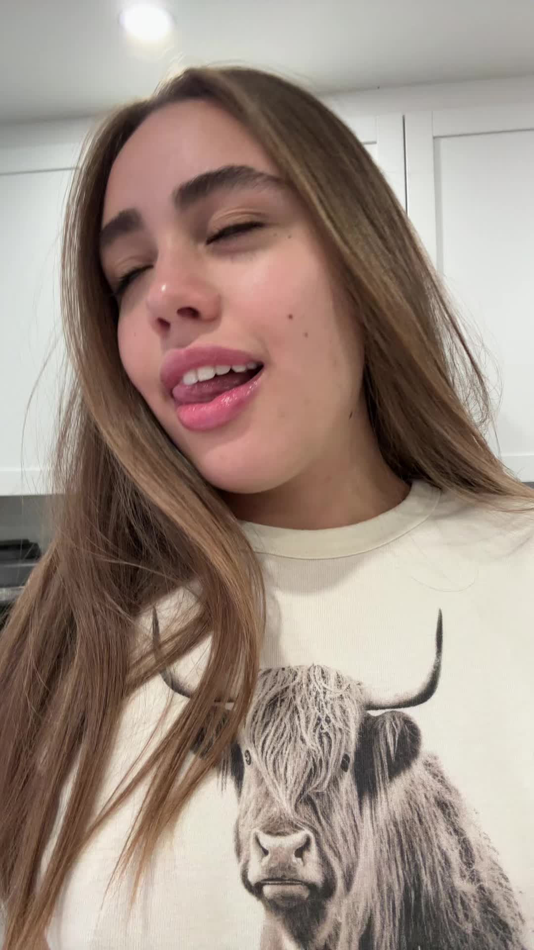 @daniela._xoxo19