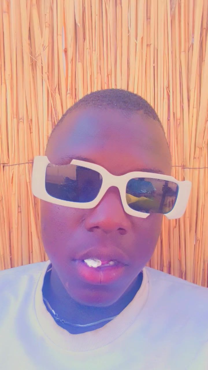 @moeTop