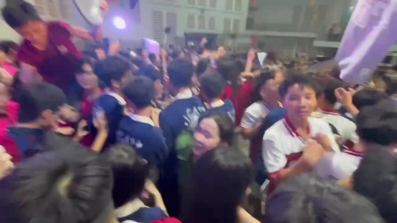 @AnhThùwú