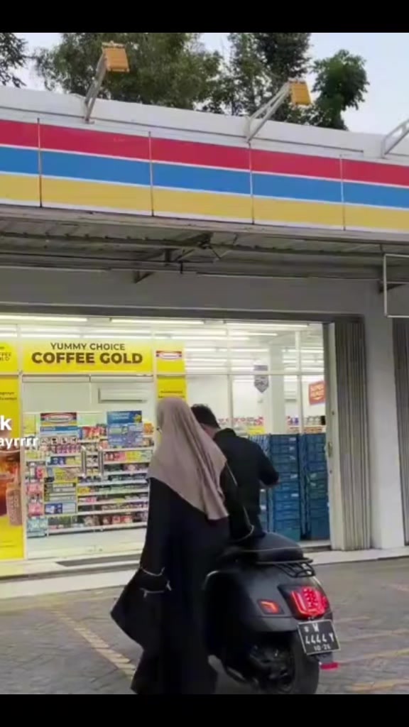 @Ning Najma Tsuroyya
