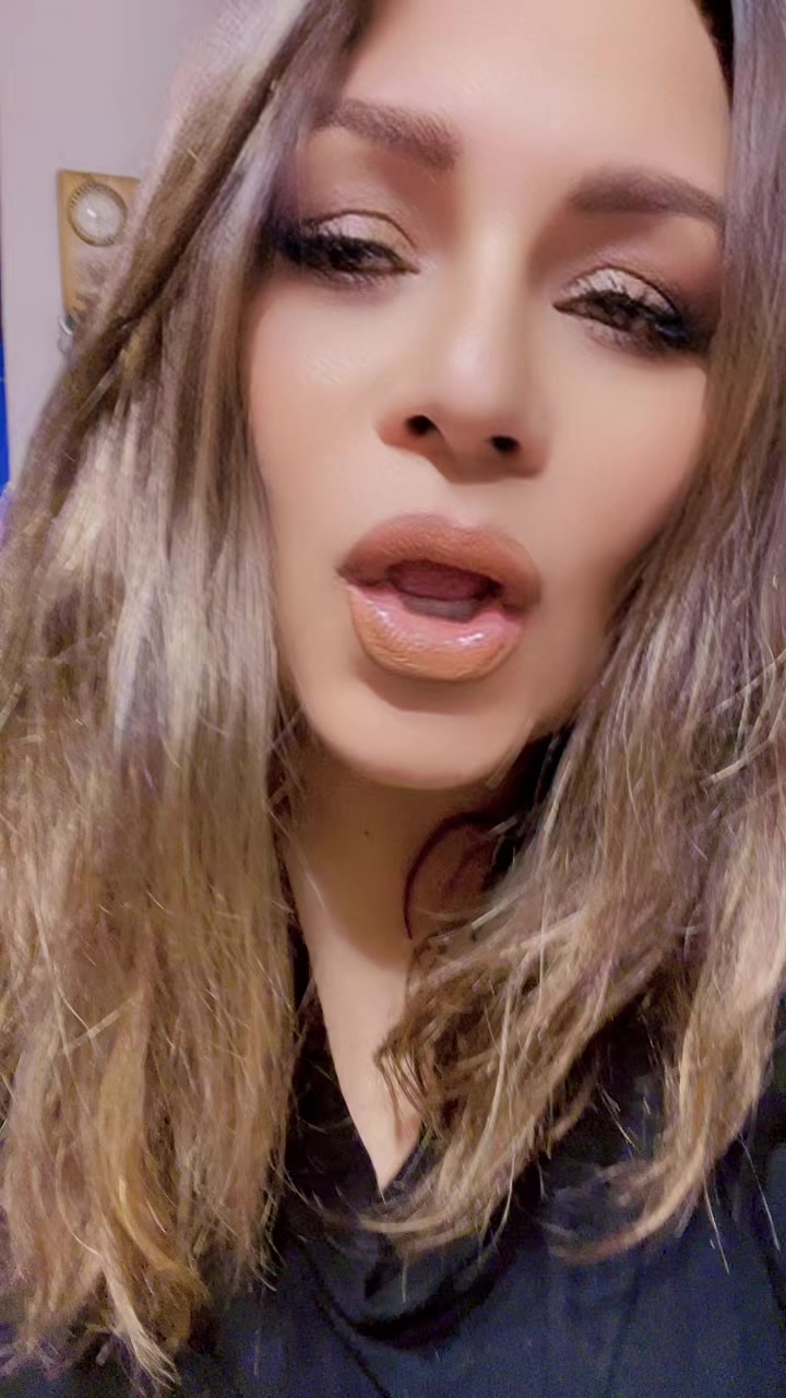 @Ana