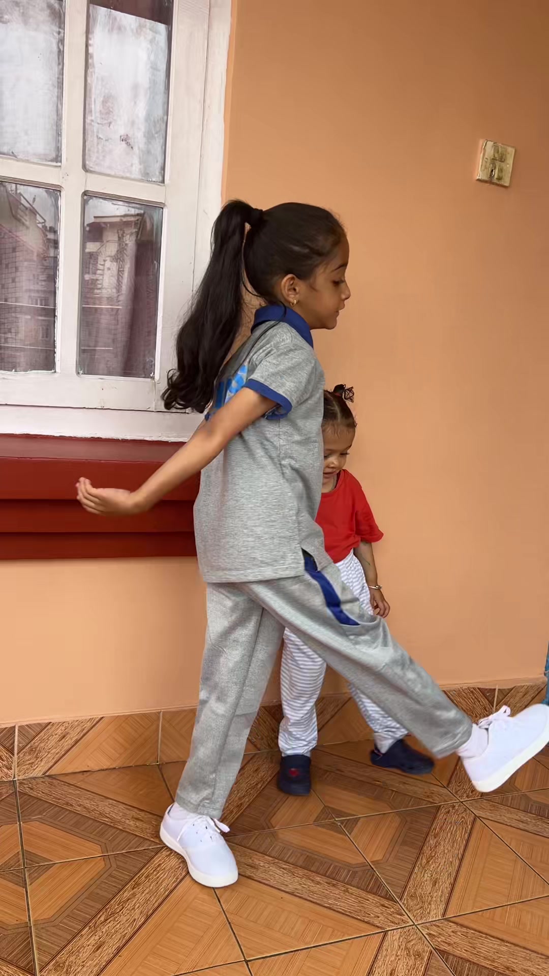 @Suneee