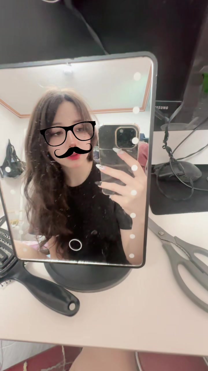 @мила киска