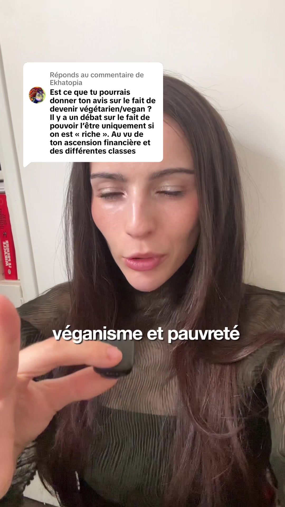 @whoisconstance