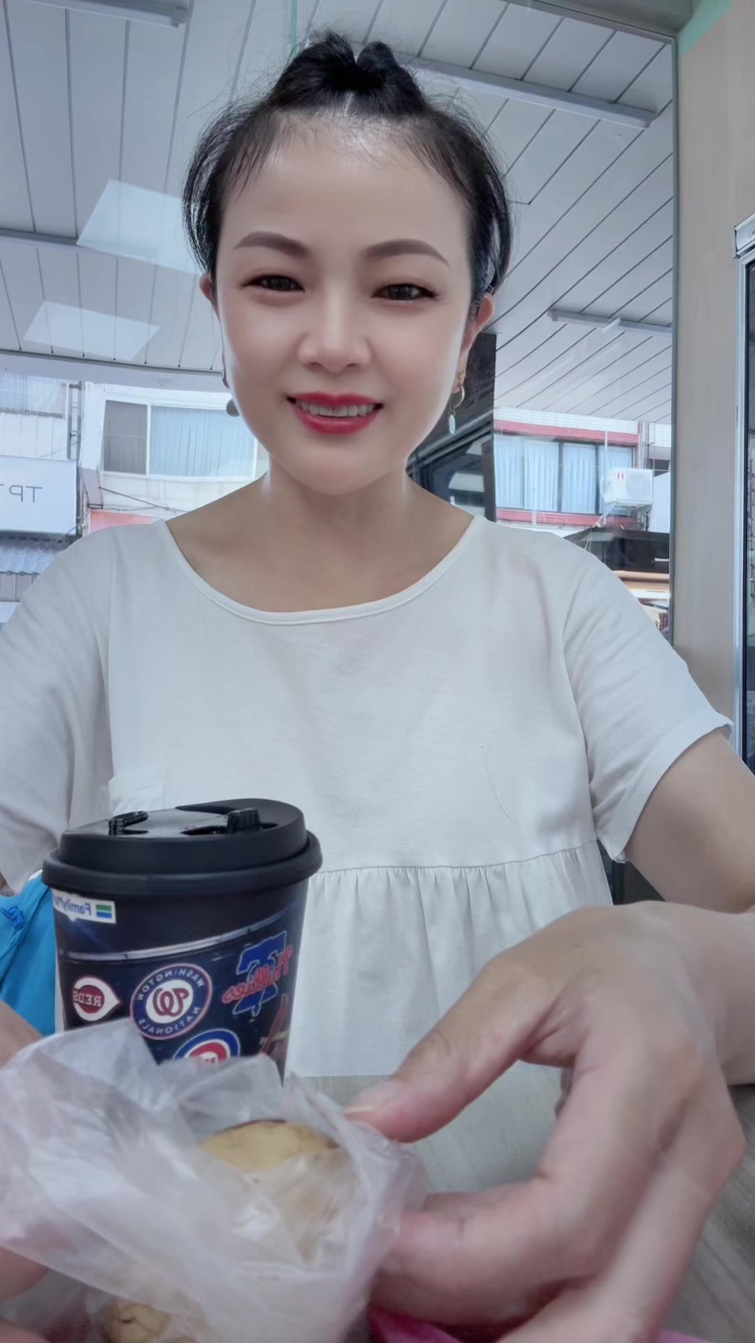 @樂觀活潑開朗的小艾