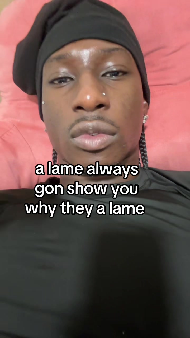 @￼