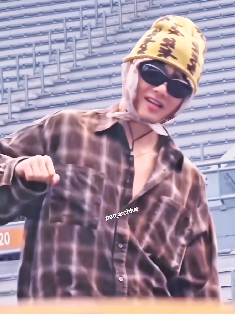 @🐻𝙚𝙫𝙮𝙮𝙖𝙯𝙞𝙯