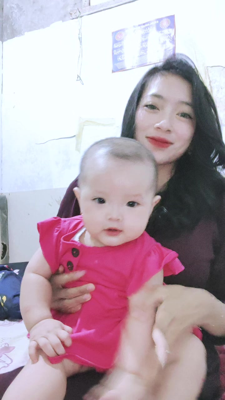 @Monee2