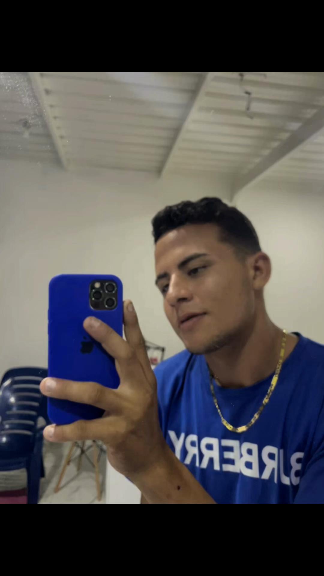 @Alejandro
