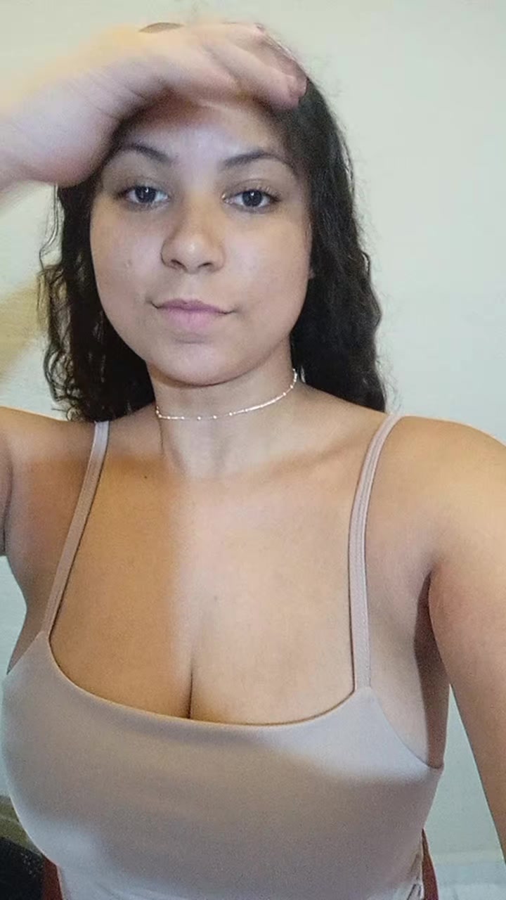 @anavihh